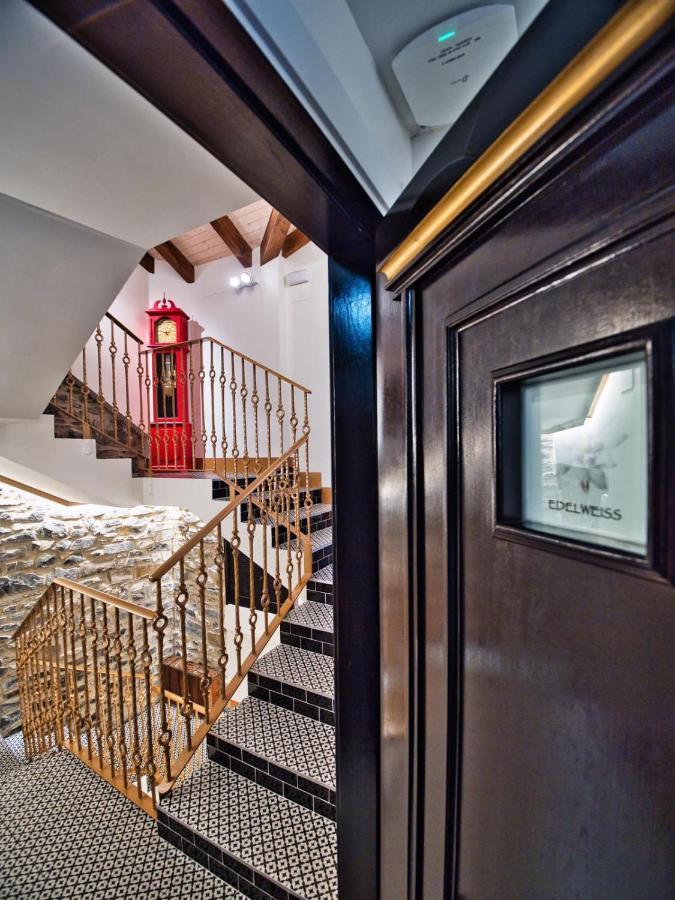 Apartamentos Valle De Ordesa-تورلا المظهر الخارجي الصورة